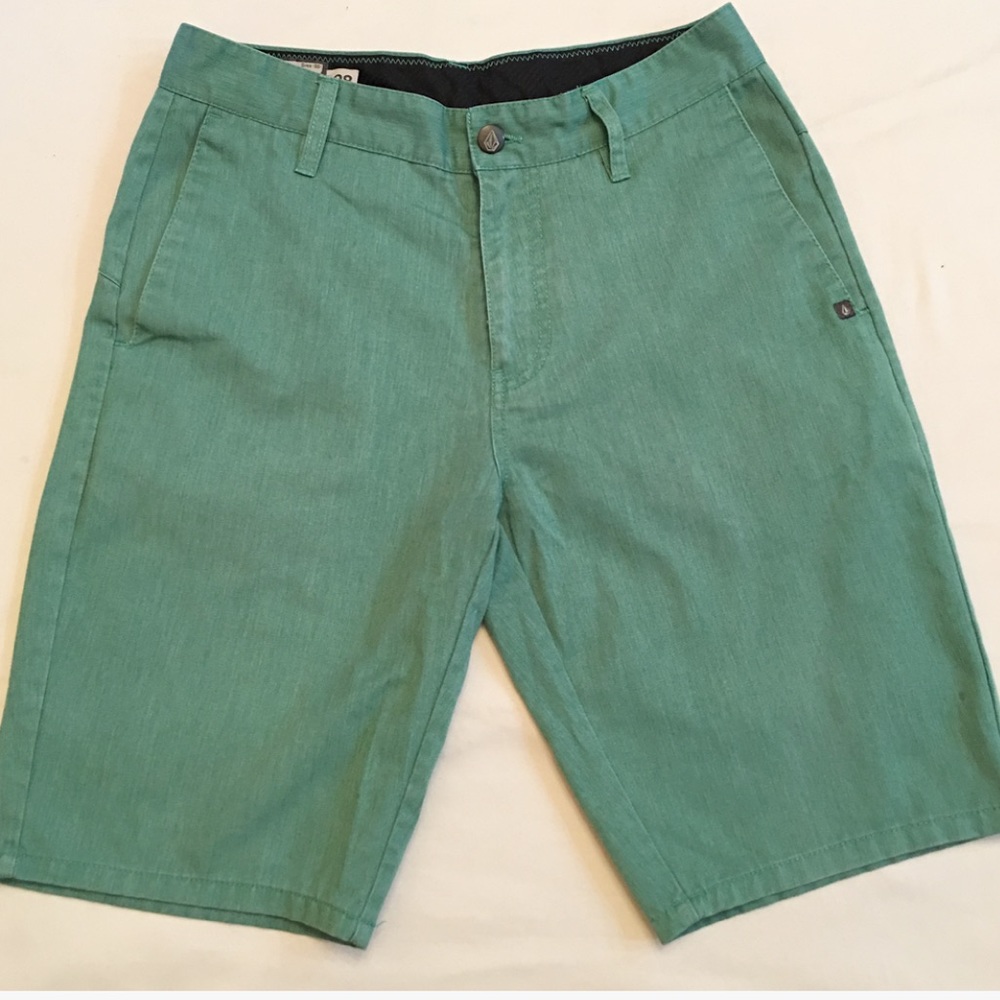 Volcom shorts